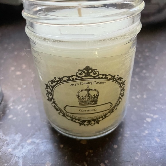 Gardenia Spa Ritz Carlton Candles 10oz. - Picture 3 of 7